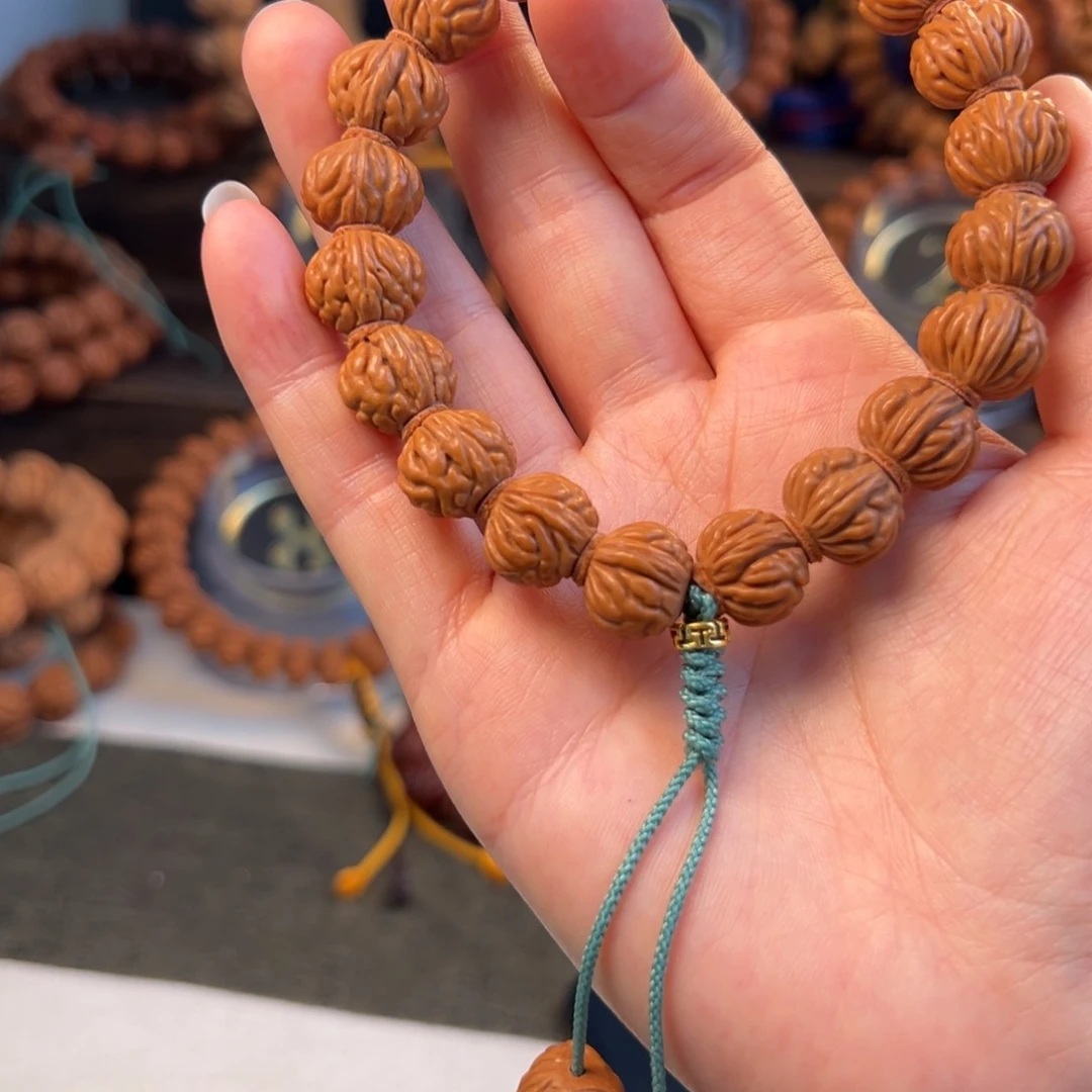 【闪购商品】桃核吊坠14尺寸金豆