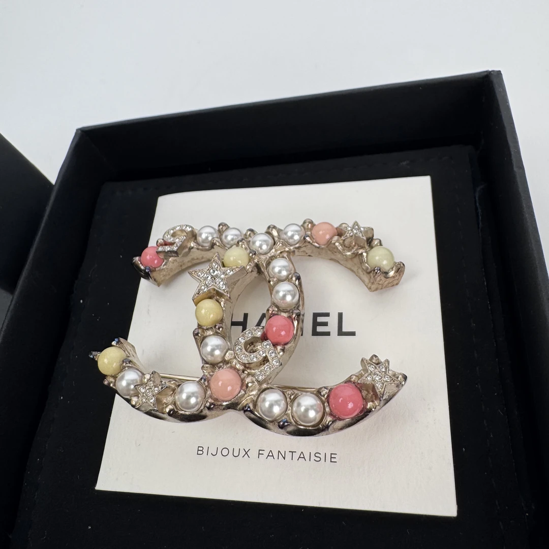 99新 Chanel/香奈儿 chanel香奈儿双彩珠5星胸针