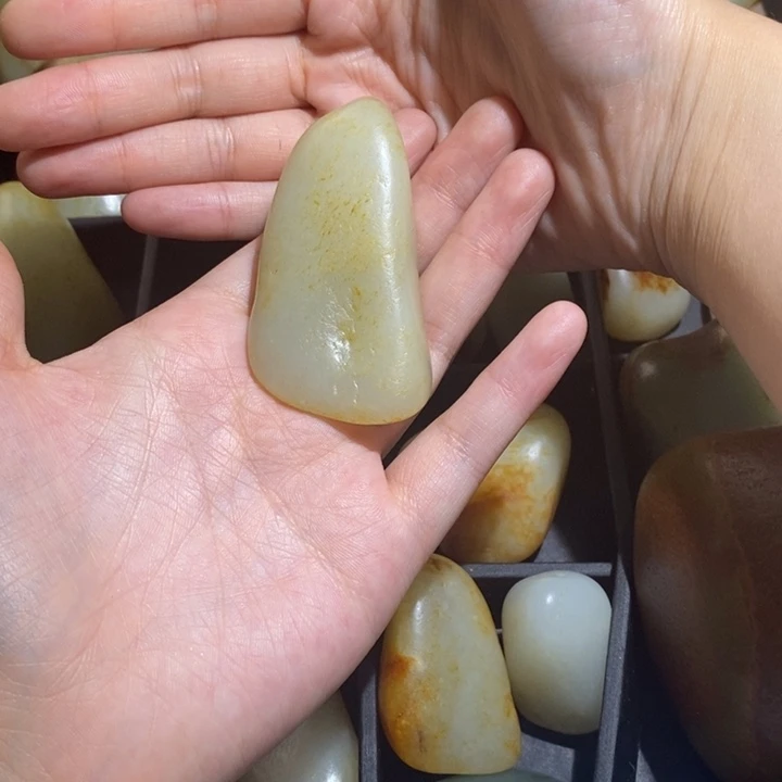 和田玉（糖玉）未镶嵌颈饰J*8