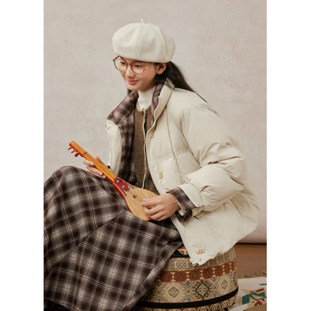 紫涵短款立领羽绒服女2025冬新款格纹盘扣宽松鸭绒外套Z5Z10BS295