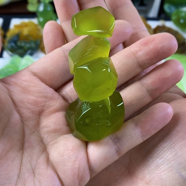 岫玉未镶嵌手把件