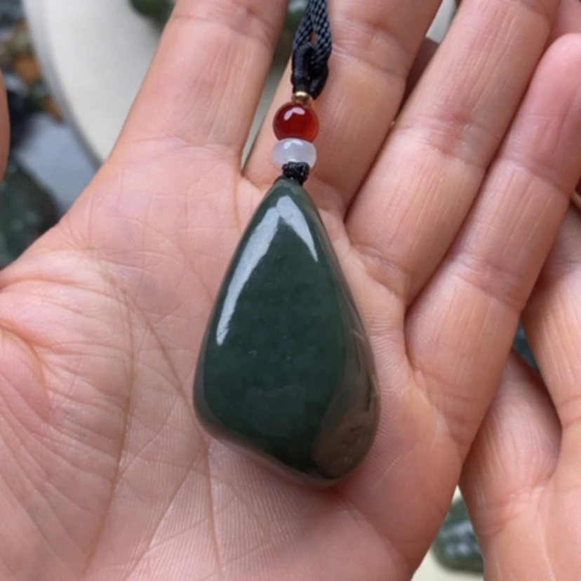 【闪购商品】未镶嵌岫岩河磨玉（透闪石质玉）挂件