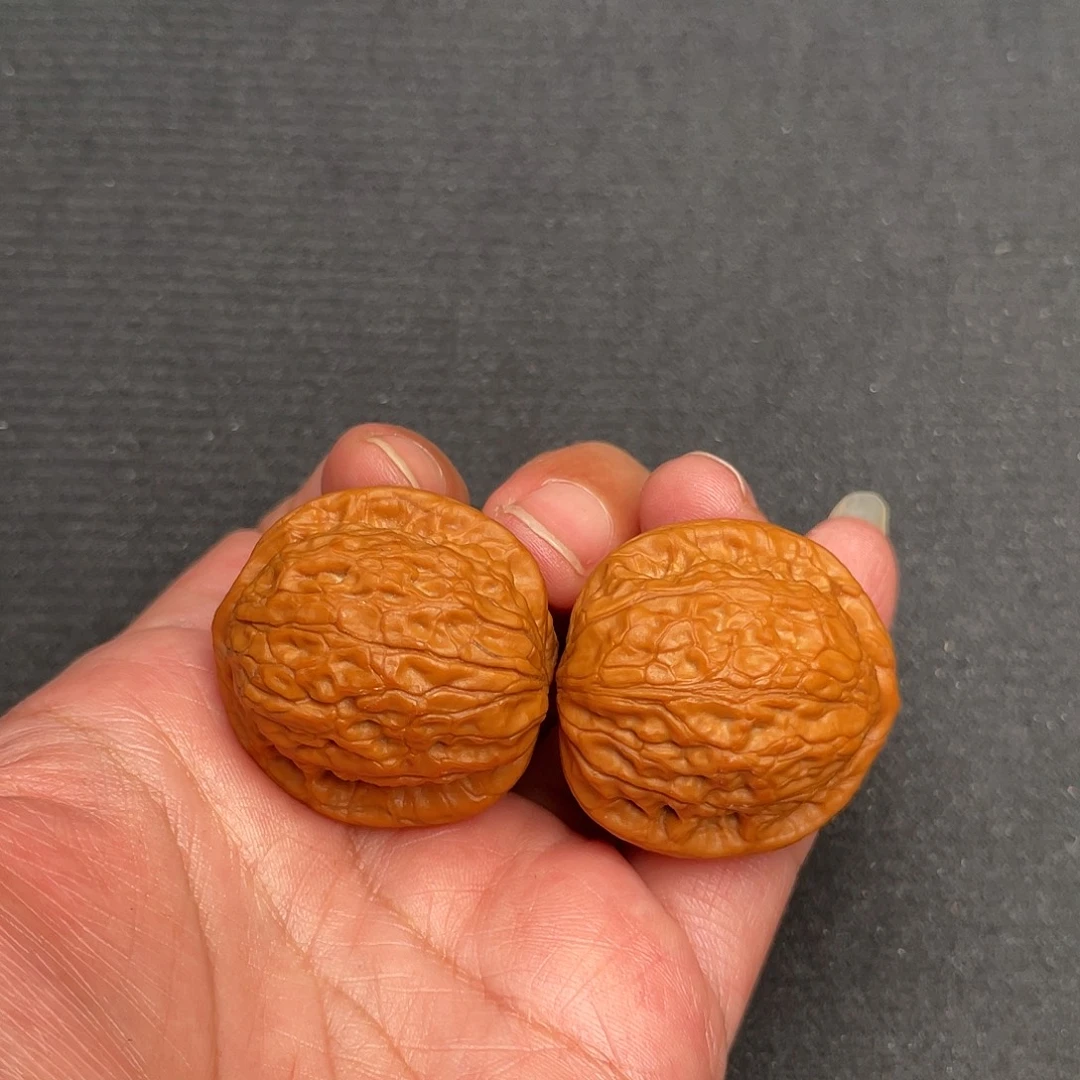 把件桃核33×30野生夜明珠XM3197（尖微微蹭）
