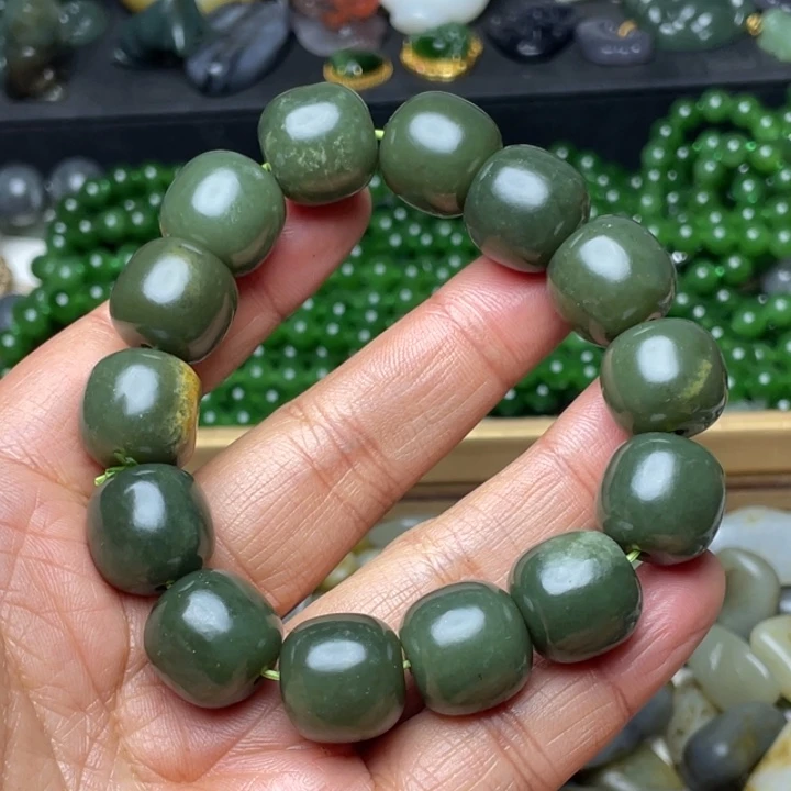 和田玉未镶嵌珠宝半成品