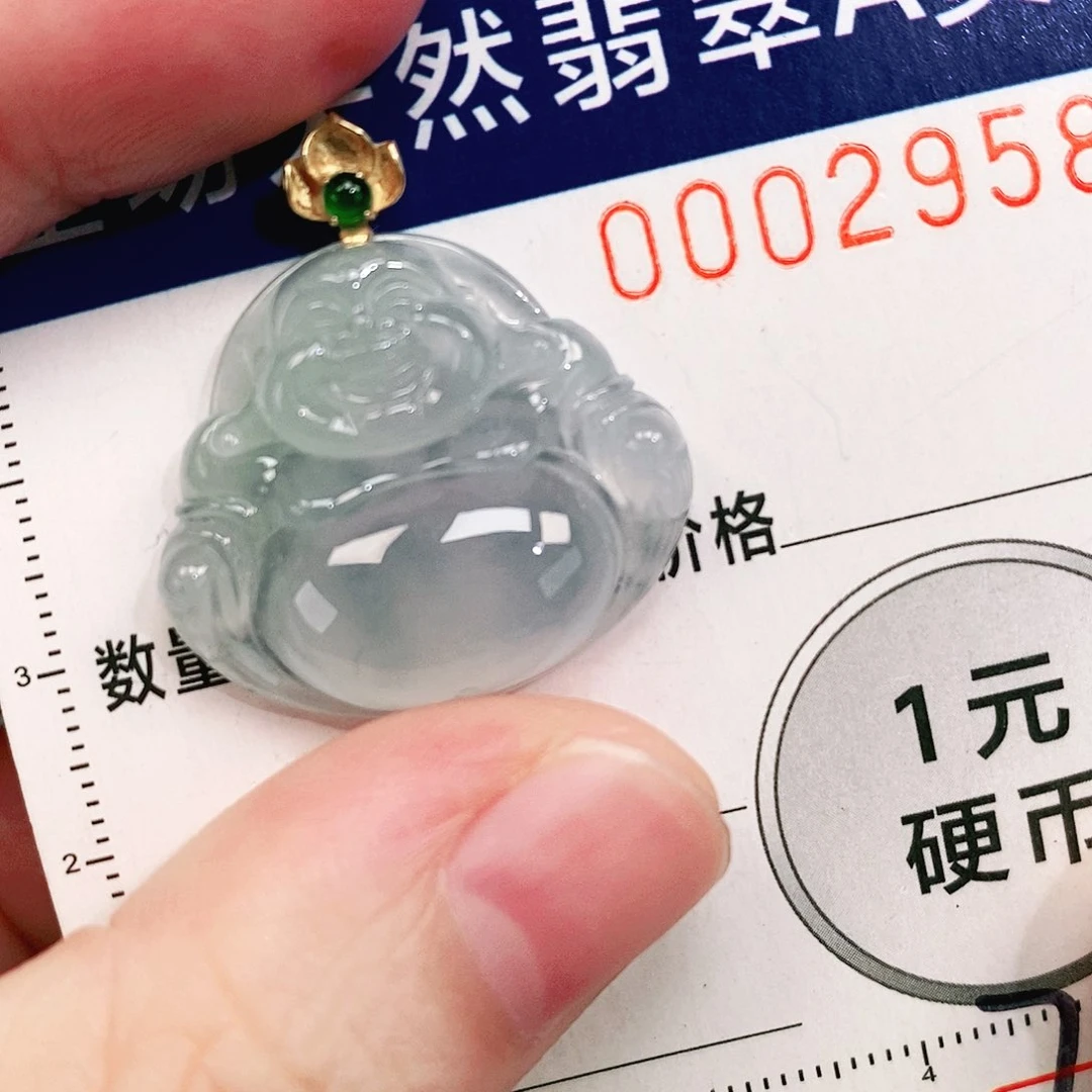 翡翠18K金镶嵌颈饰吊坠