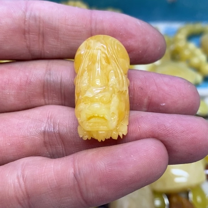 蜜蜡裸石未镶嵌吊坠