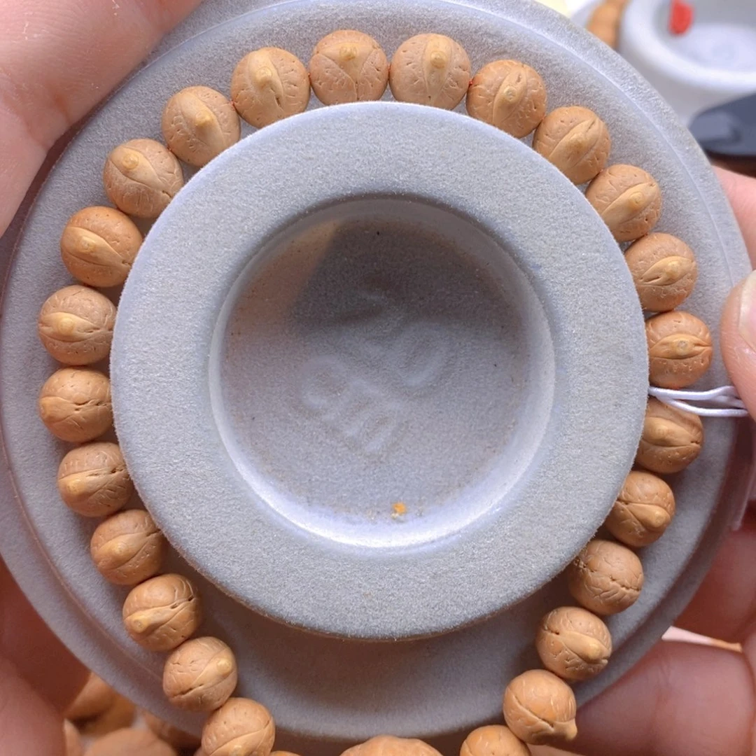 凤眼菩提吊坠真**棒X99 9.2-9.7实心籽去头塔