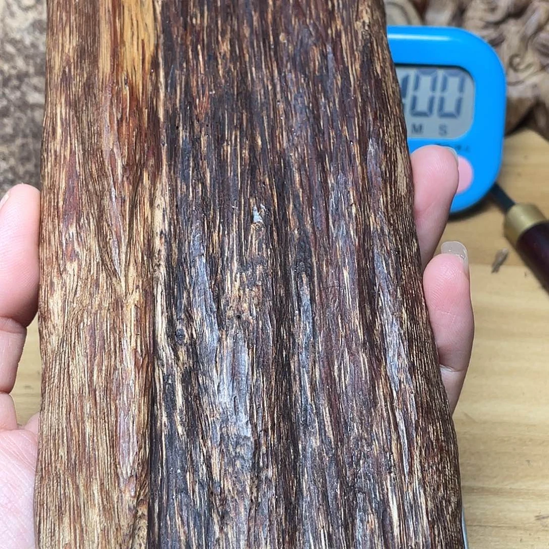 川***哥沉香达拉干原料111.7克