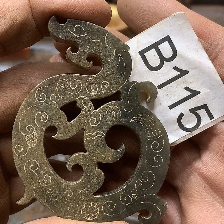 未镶嵌和田玉挂件