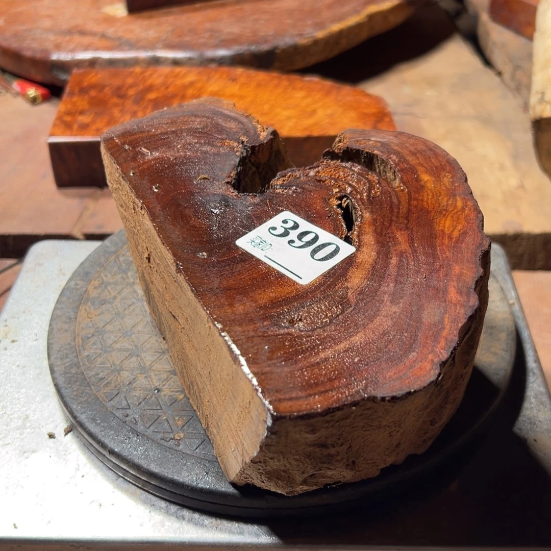 渡***"大果紫檀（缅甸花梨）