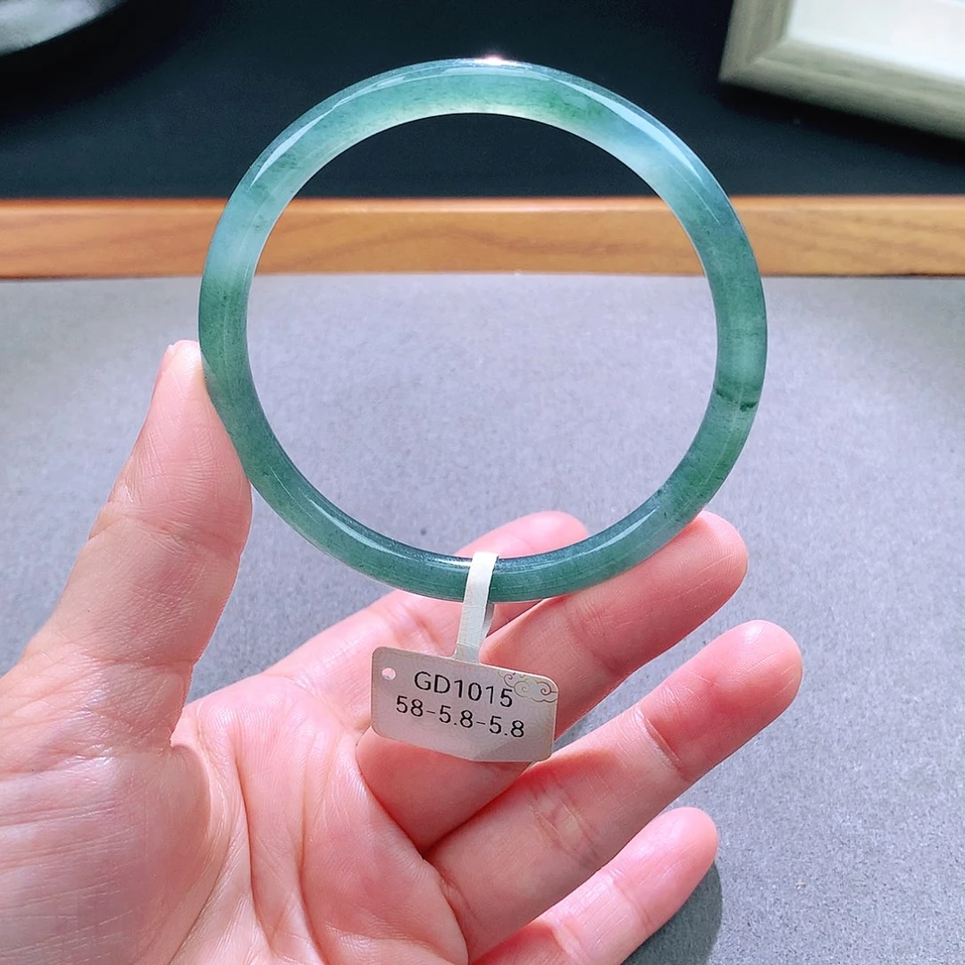 翡翠未镶嵌手镯天然翡翠手镯a货