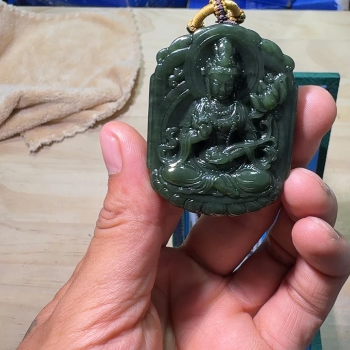 未镶嵌和田玉（糖玉）挂件