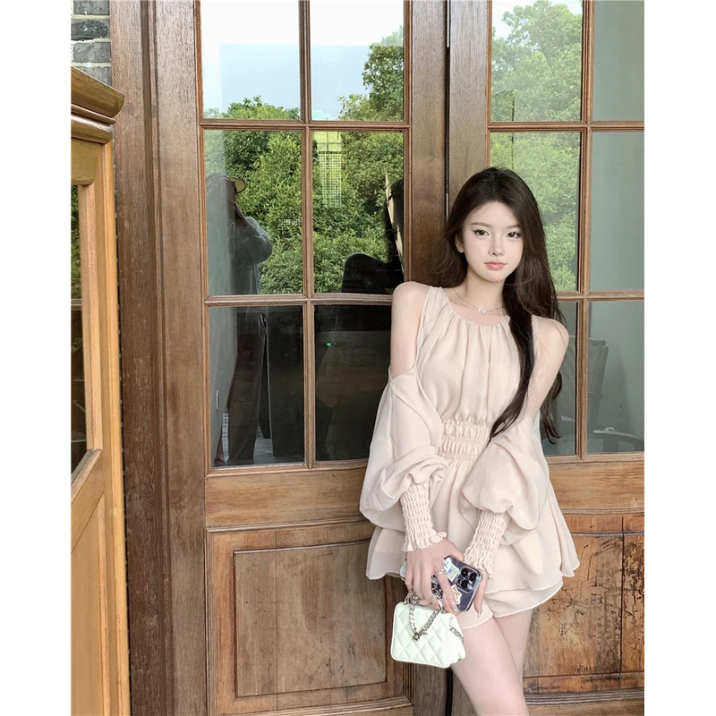 法式气质设计感露肩泡泡袖收腰中长雪纺衫套装女高腰短裤两件套女