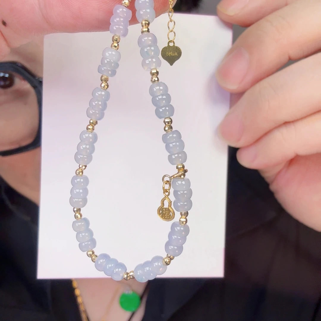 翡翠18K金镶嵌颈饰一件