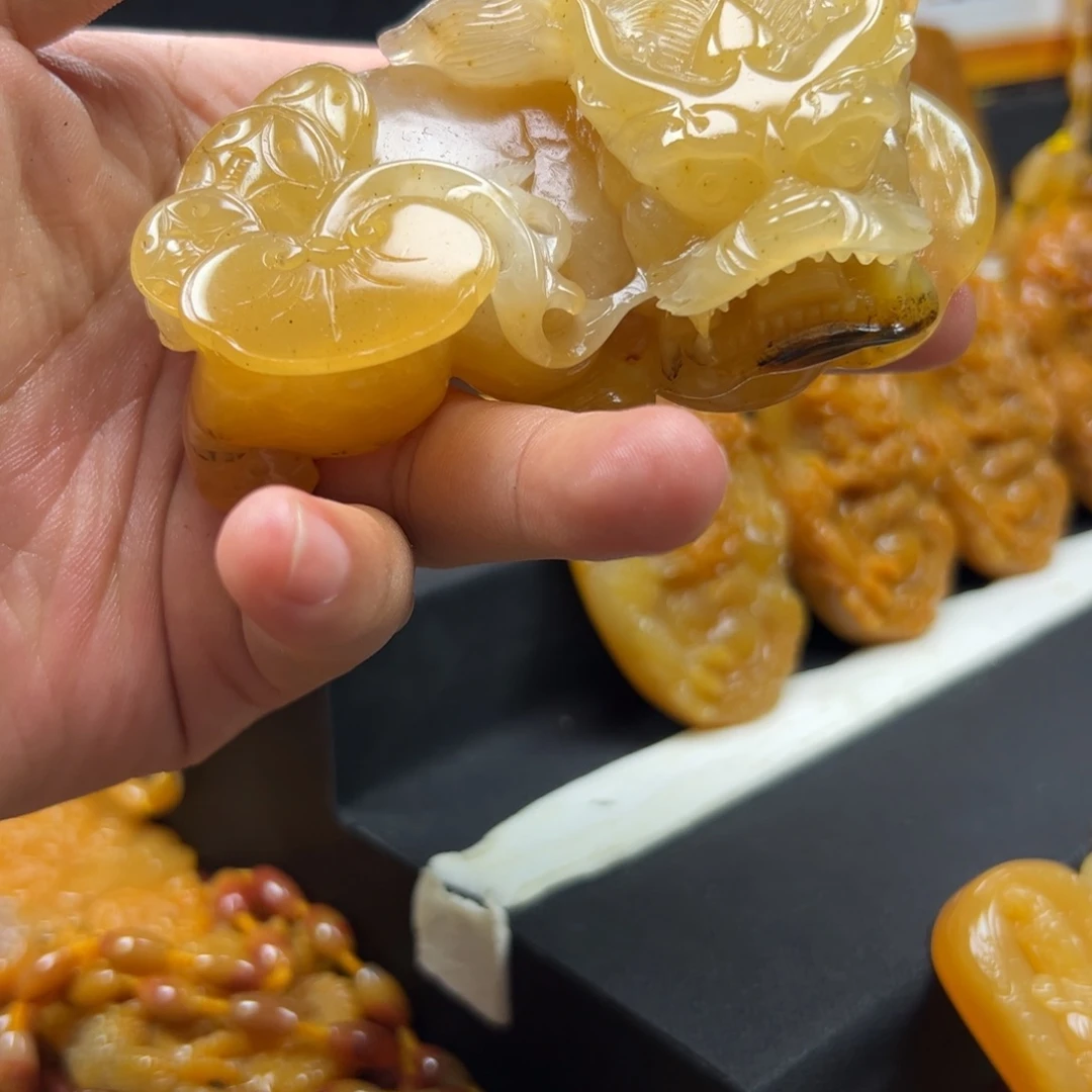 石英质玉（黄龙玉）未镶嵌多样性发货，发其一
