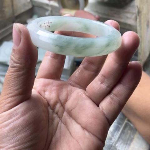 石英质玉手镯未镶嵌豆*宝加工定制