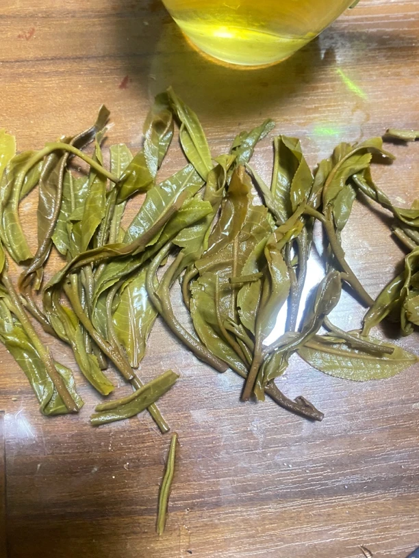 2025普洱茶生茶香气浓郁古树纯料袋装