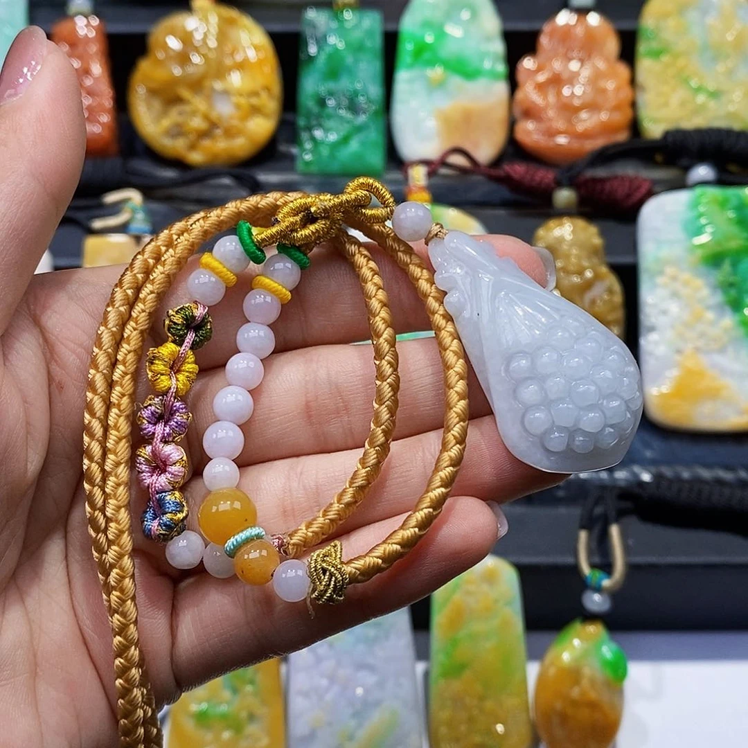 翡翠未镶嵌颈饰天然翡翠A货