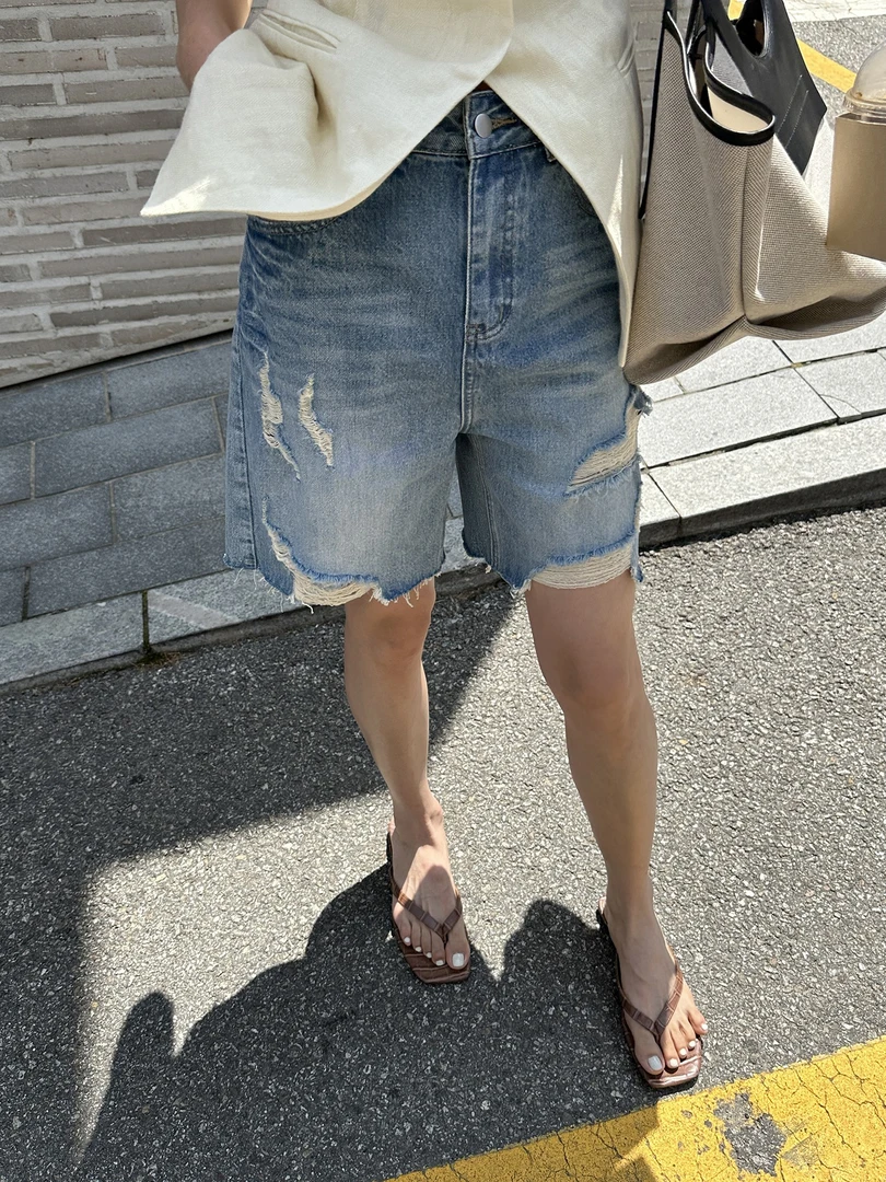 YANGLE_破洞牛仔短裤女2025年新款夏薄款高腰浅色阔腿中裤牛仔裤