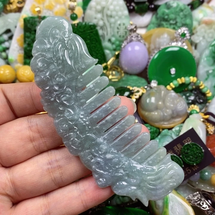 吊坠(赠链)未镶嵌翡翠