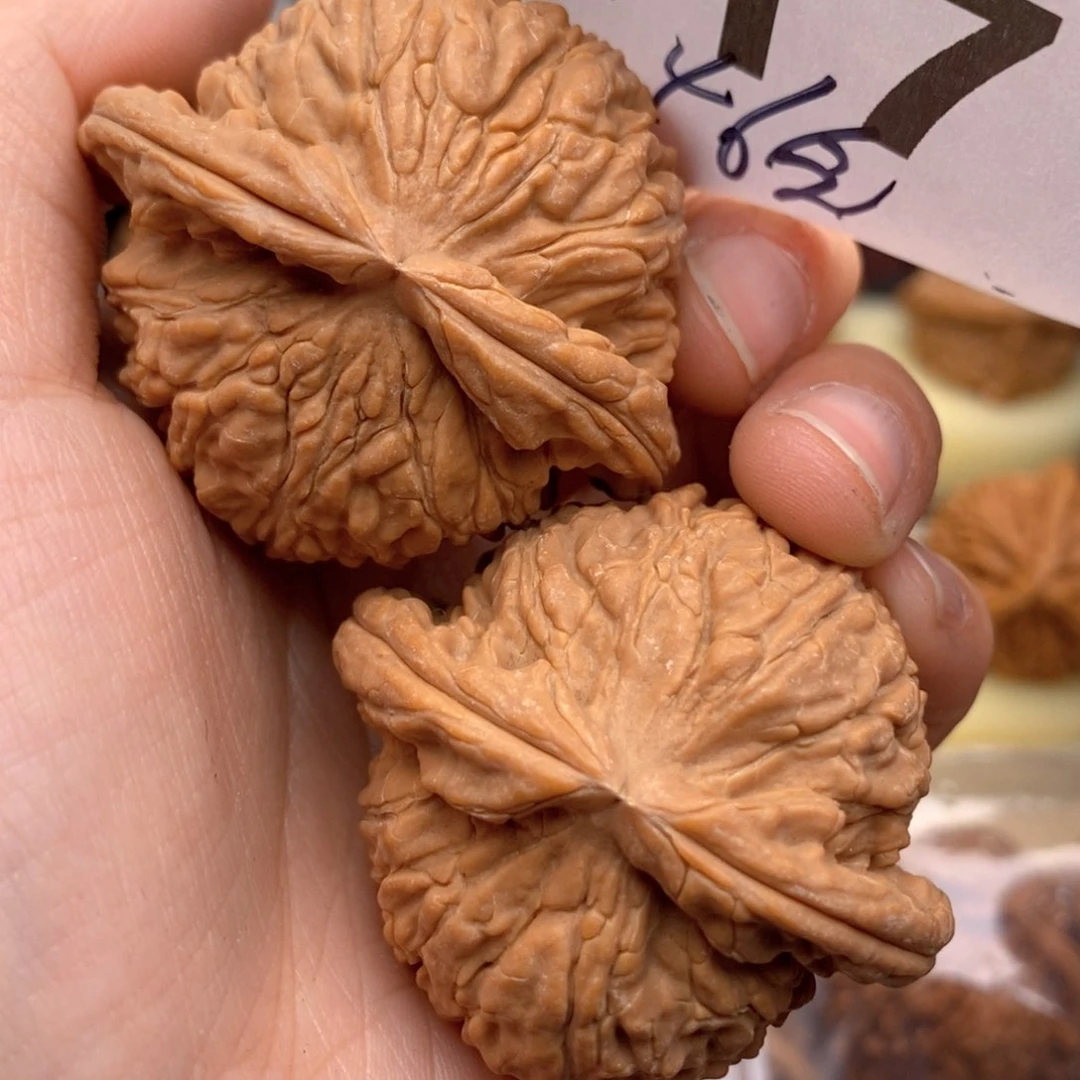 文玩核桃把件退***生417号46全白