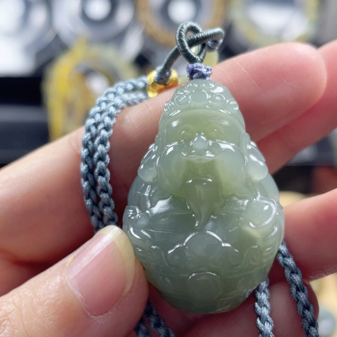 和田玉颈饰未镶嵌心****