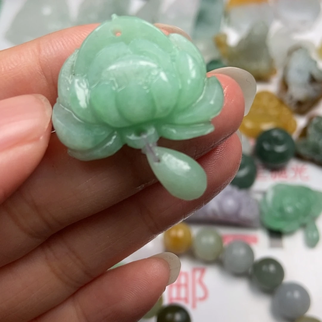 定制翡翠未镶嵌翡翠