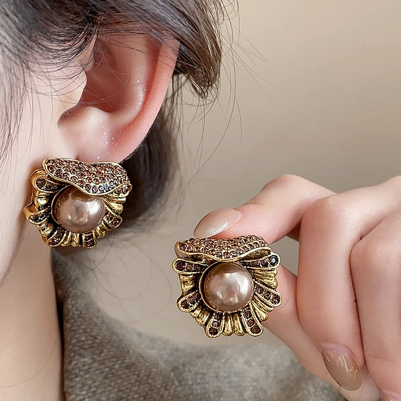 合金仿珍珠耳饰 复古宫廷风耳环高级感耳钉中古vintage花朵耳饰女