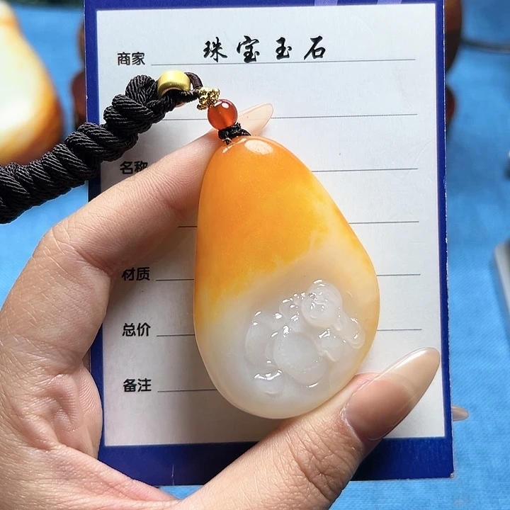 和田玉挂件未镶嵌西****狼