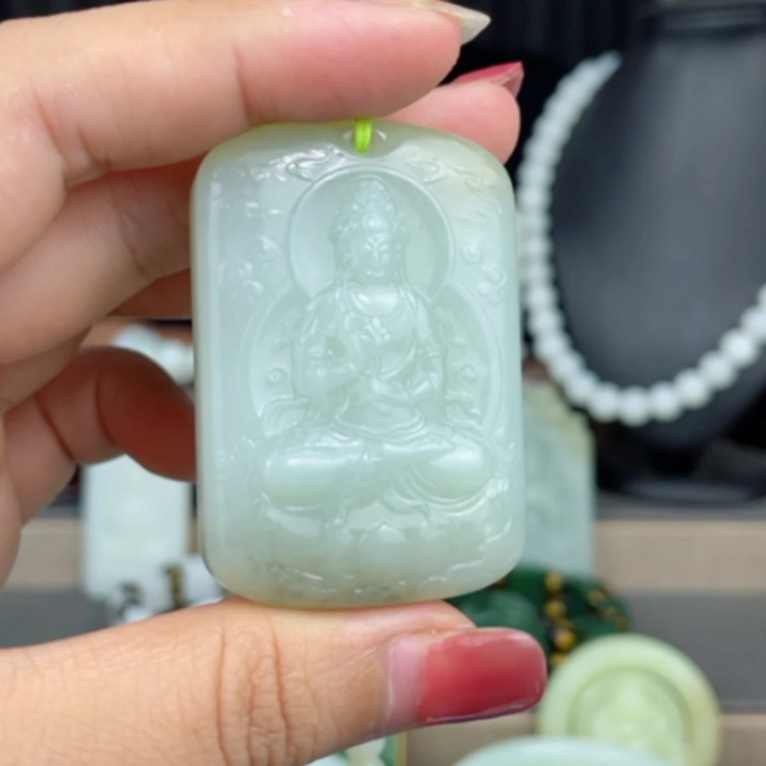 【闪购商品】颈饰未镶嵌和田玉