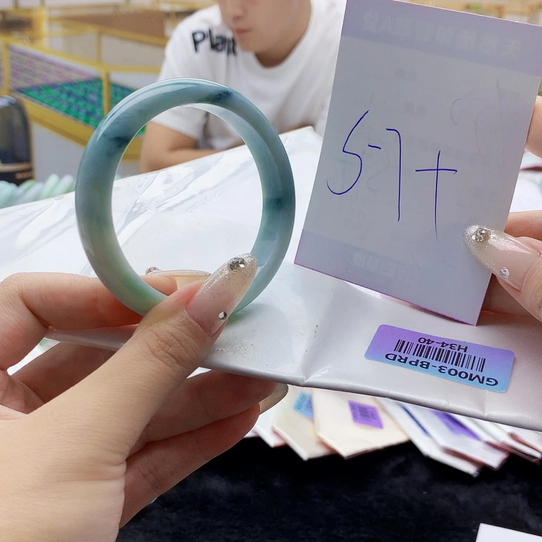 翡翠手镯未镶嵌00……