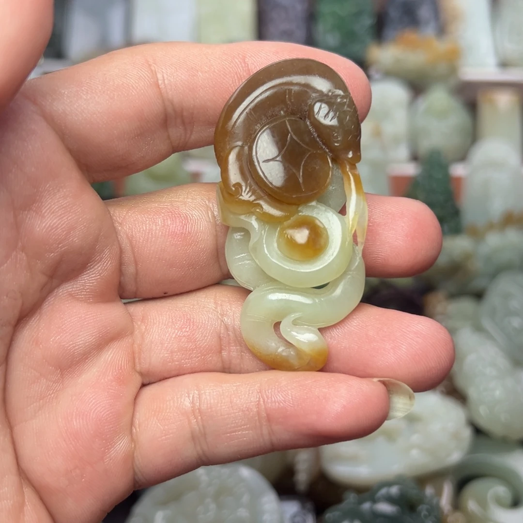 和田玉未镶嵌挂件