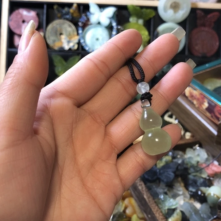 岫玉未镶嵌岫玉挂件