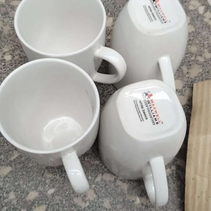 陶瓷盘子碗啥都有