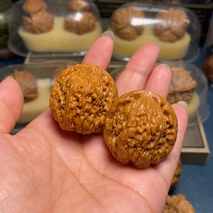 【闪购商品】文玩核桃把件金钱豹