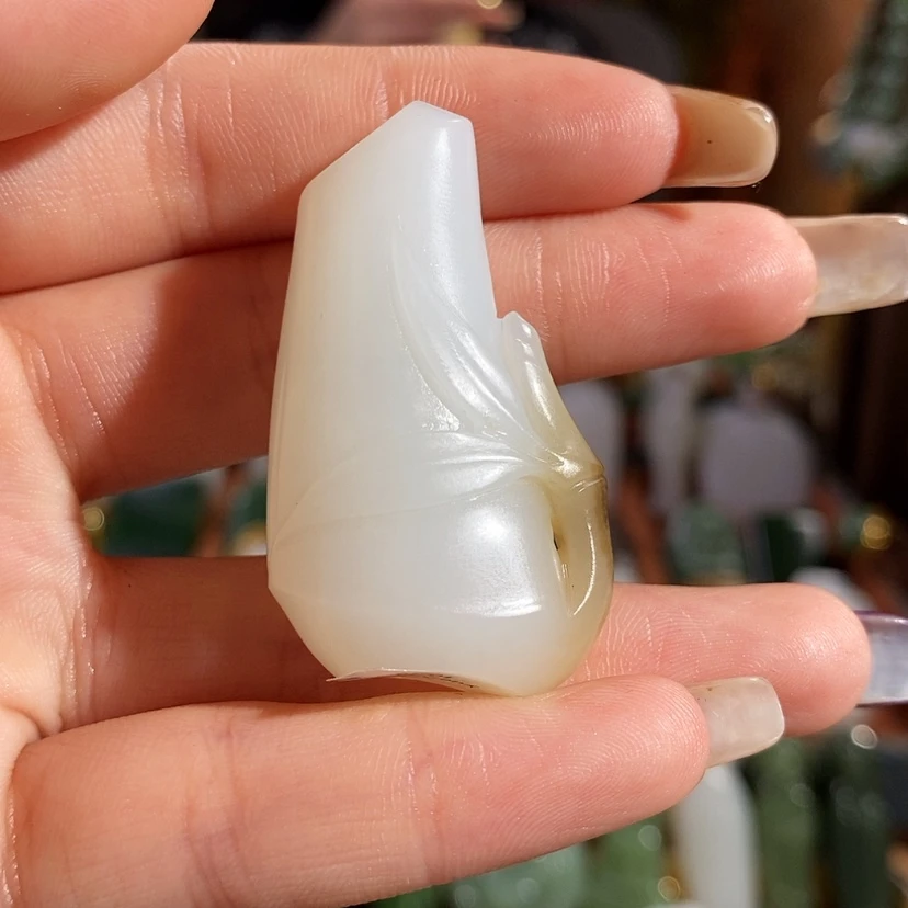 【闪购商品】吊坠(赠链)未镶嵌和田玉