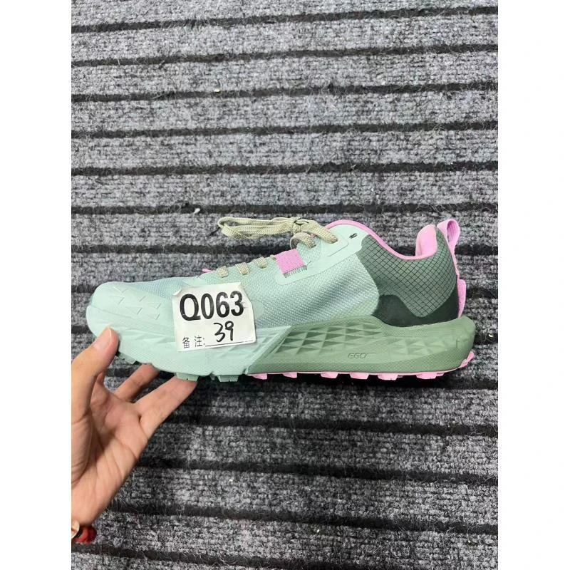 男女户外休闲鞋q063