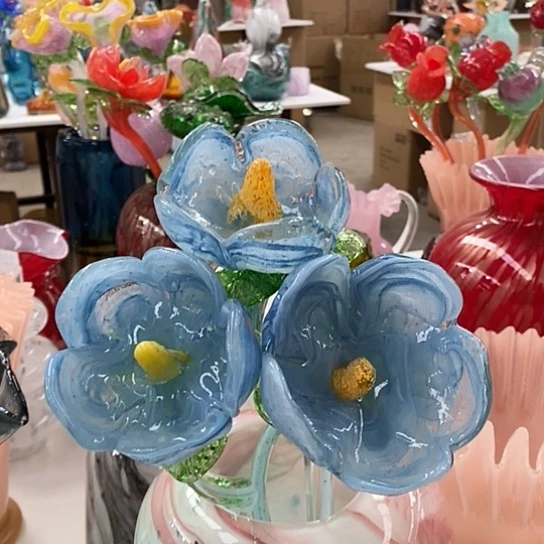 琉璃花瓶高45厘米宽9厘米