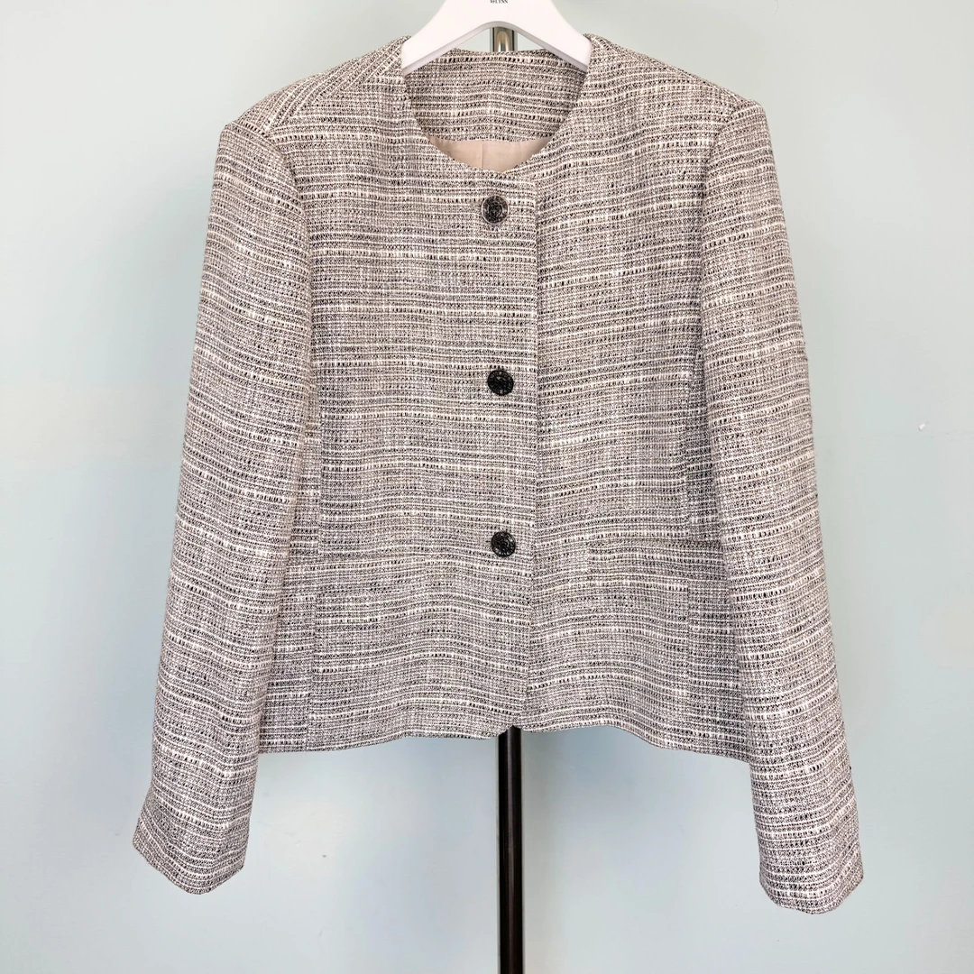 闪闪 25年早春新款韩单L**e原单经典小香风外套基础百搭气质