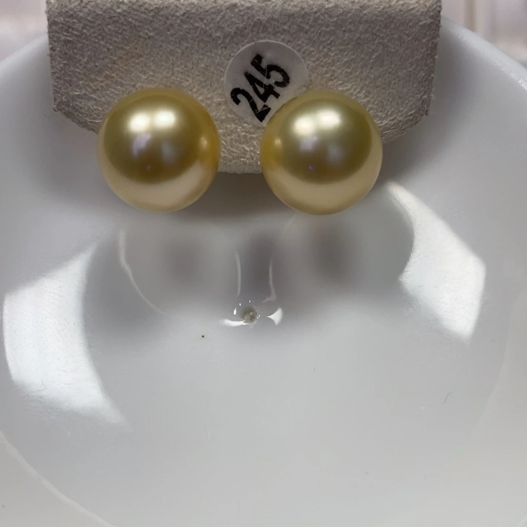 耳饰海水珍珠18K金镶嵌茶金正圆无瑕12-13mm