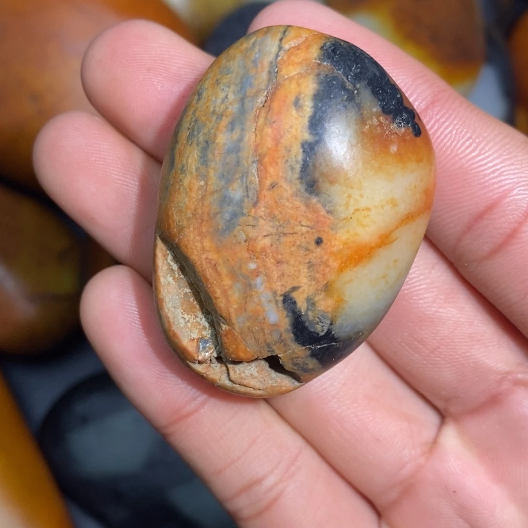 和田玉未镶嵌珠宝奇石