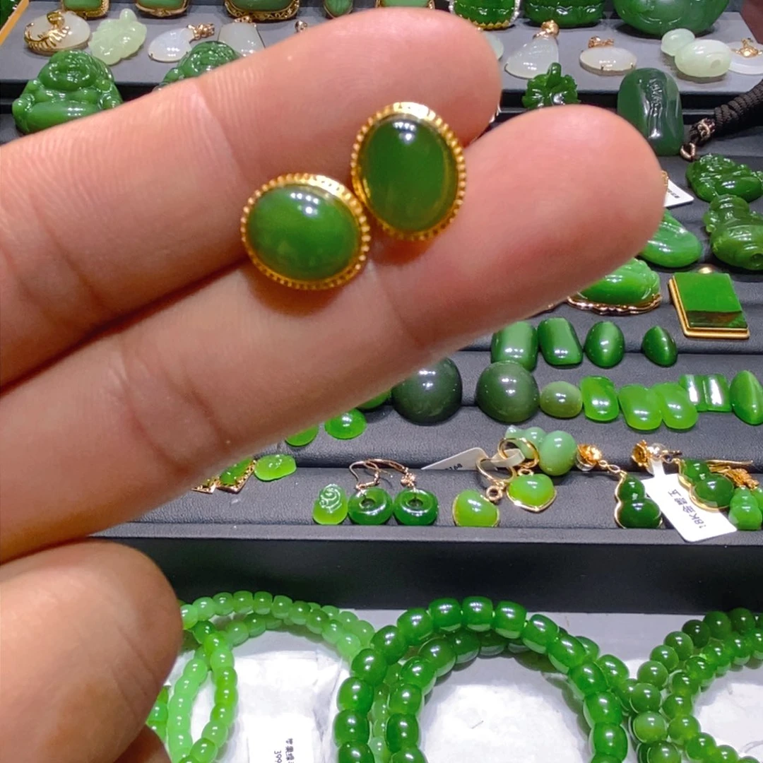 和田玉（碧玉）未镶嵌颈饰