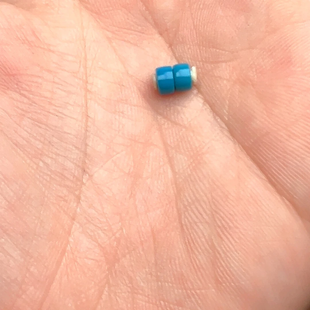 小***兽绿松石未镶嵌颈饰