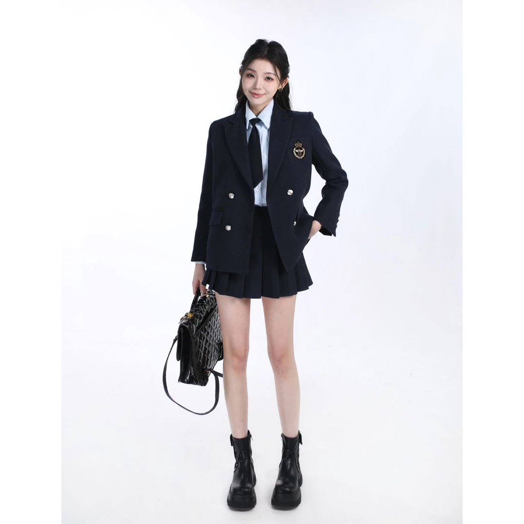 青【学姐归来】冬季气质学院风双排扣宽松廓形徽章刺绣厚款单外套