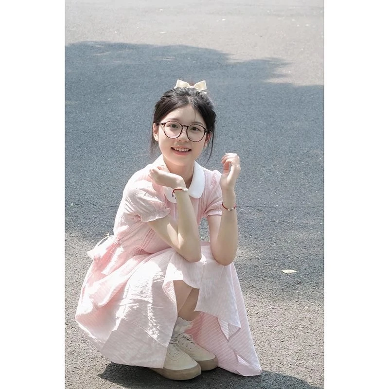 852甜美公主风连衣裙2024新款女夏季设计感小众娃娃领收裙子