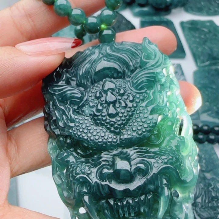 翡翠未镶嵌颈饰多样性发货天然A货翡翠