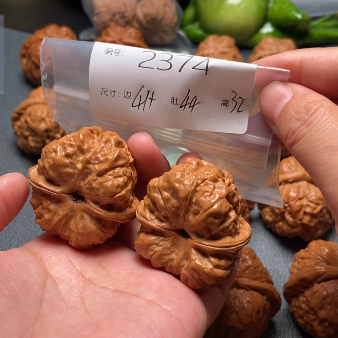 文玩核桃吊坠蛤蟆