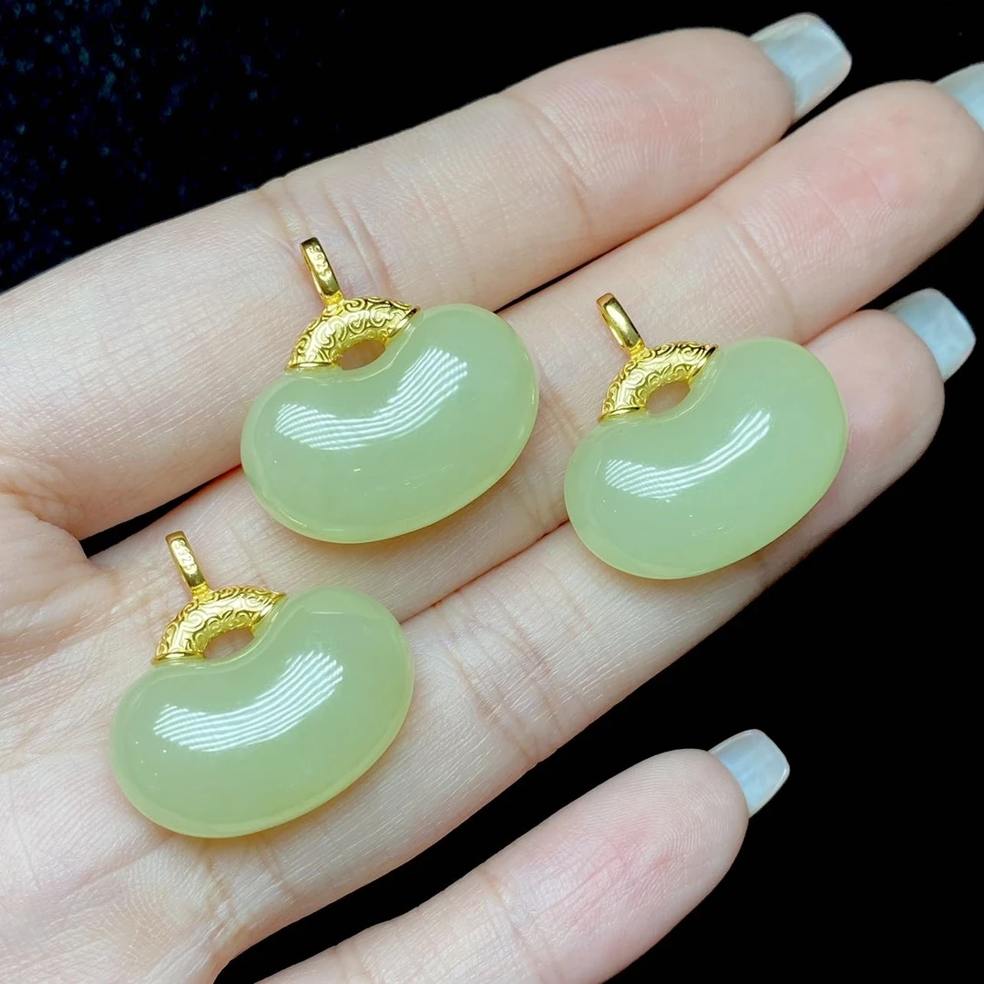 30 DS24327-S925银镶嵌和田玉吊坠-多样性发其一21*8.5*13mm（JG）