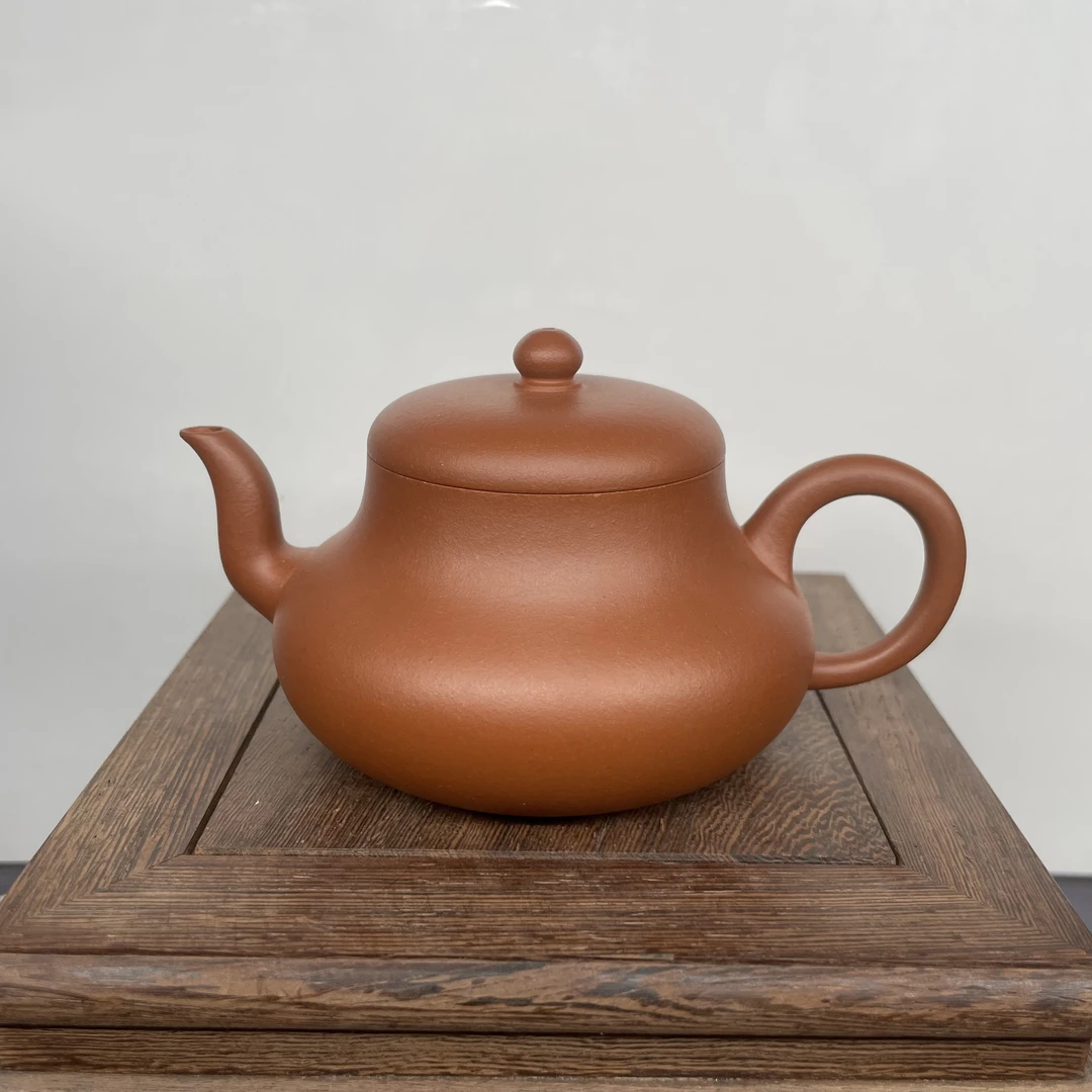 {老梁说壶}原矿紫砂朱泥君德