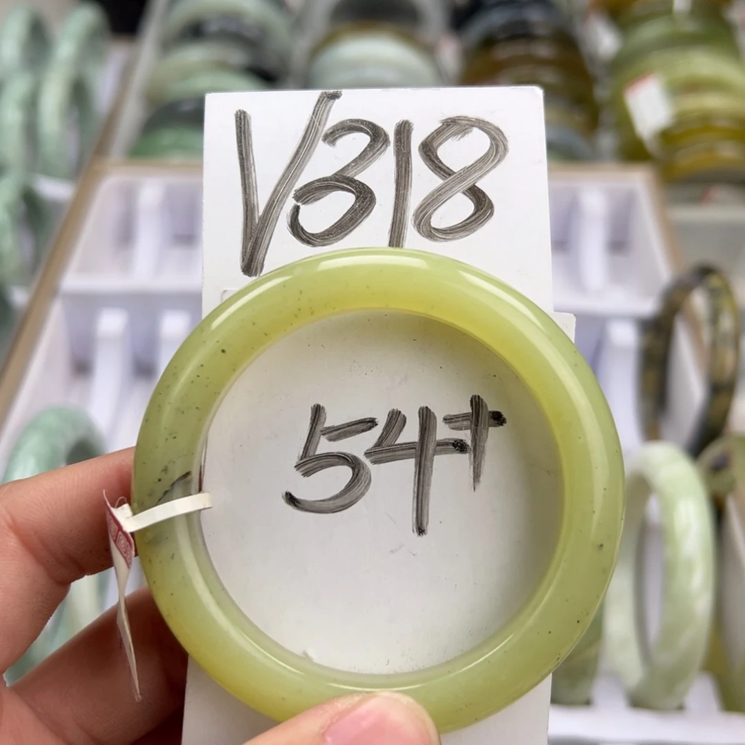 岫玉手镯未镶嵌天然岫玉